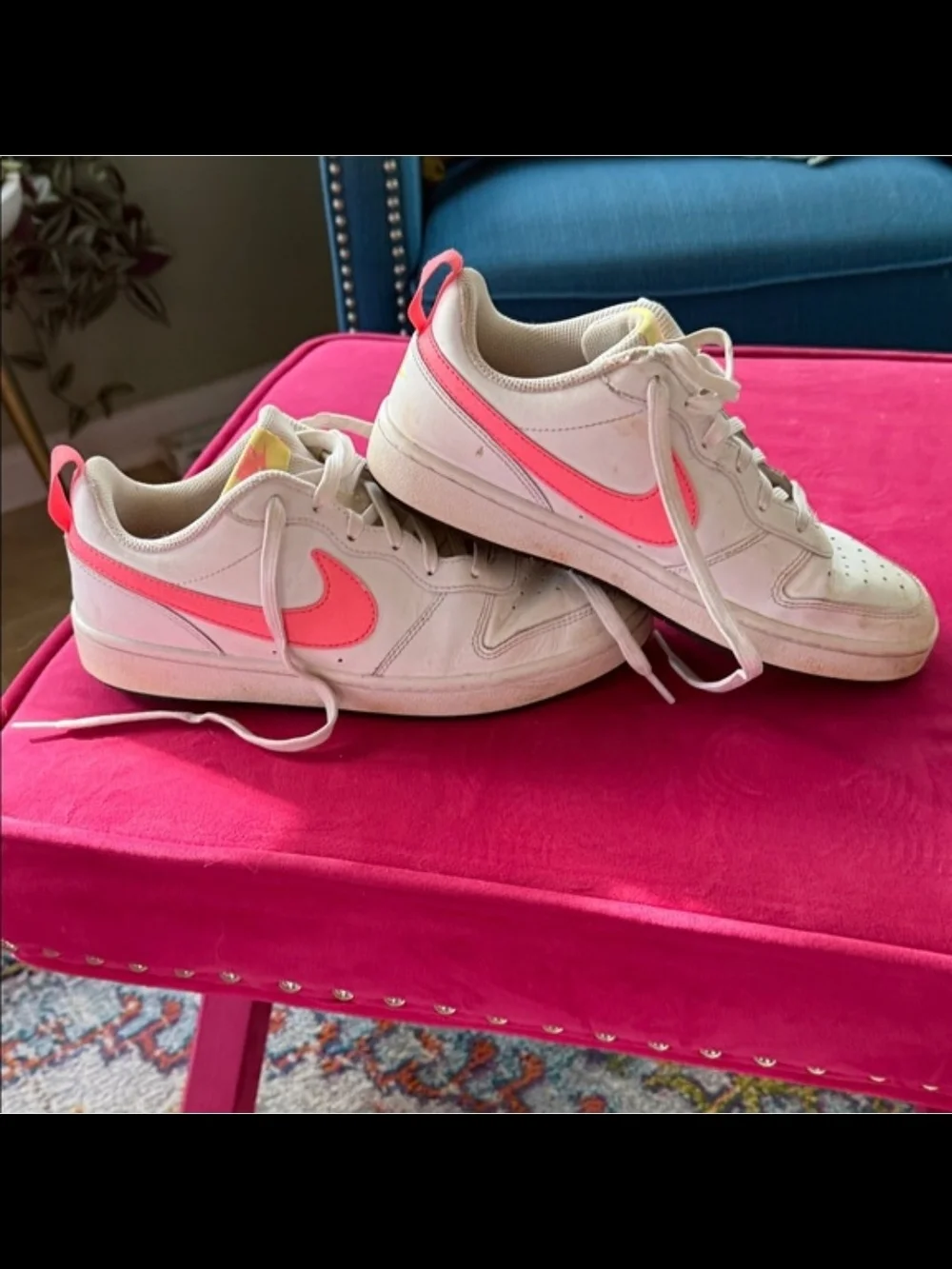 Nike Women's Pink and Black Low-Top Sneakers